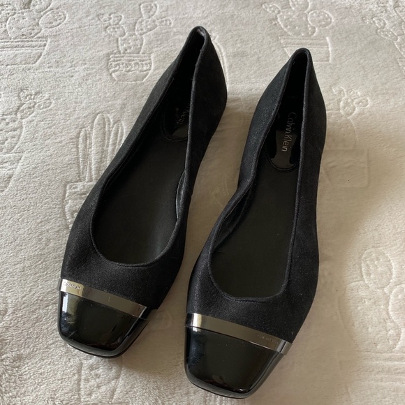 Calvin Klein Shoes - ⭐️4/$25 Calvin Klein Square Toe Black Flats